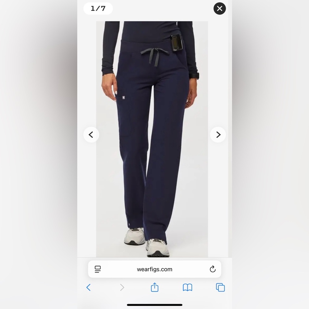 Women’s Figs Kade scrub pants